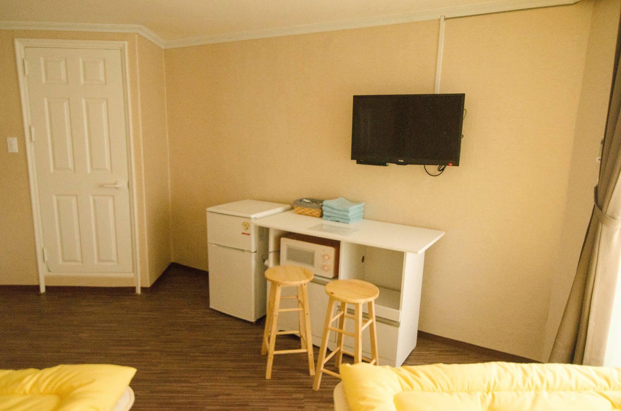 Yakorea Hostel Hongdae Seoul Exterior photo